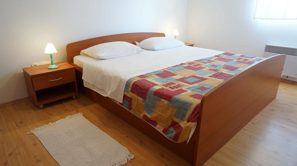 Apartments Sandra Sukošan Szoba fotó