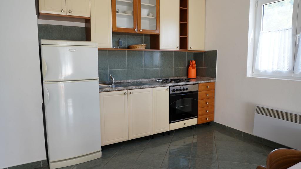 Apartments Sandra Sukošan Szoba fotó
